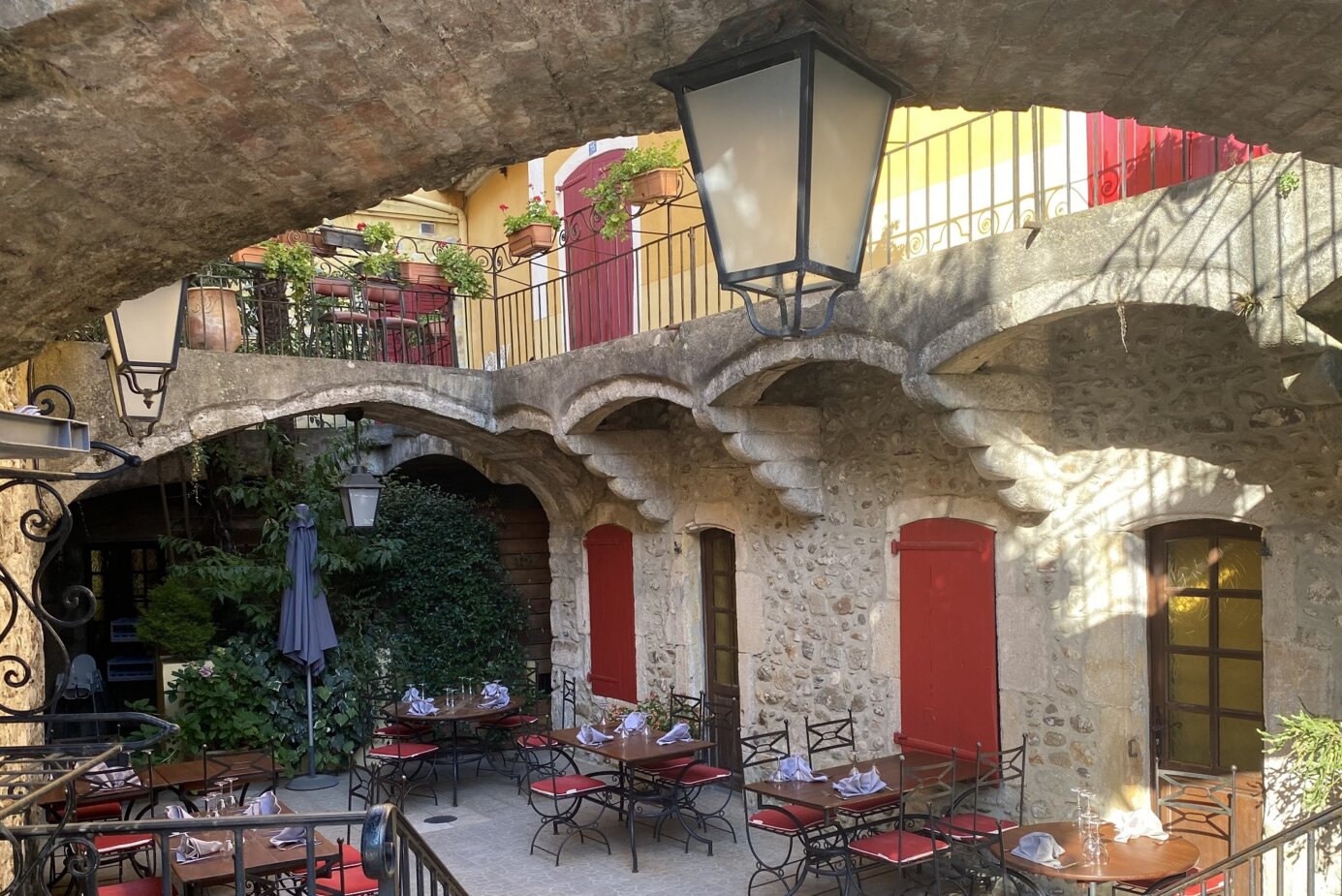 Restaurant L'Oronge Saint Jean du Gard Restaurant L'Oronge Saint Jean du Gard